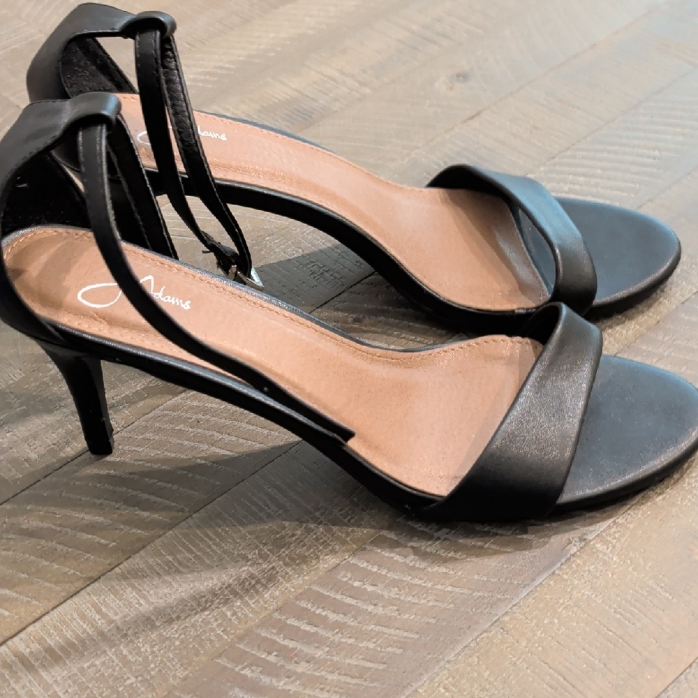 Chic Black Strappy Heels for Women